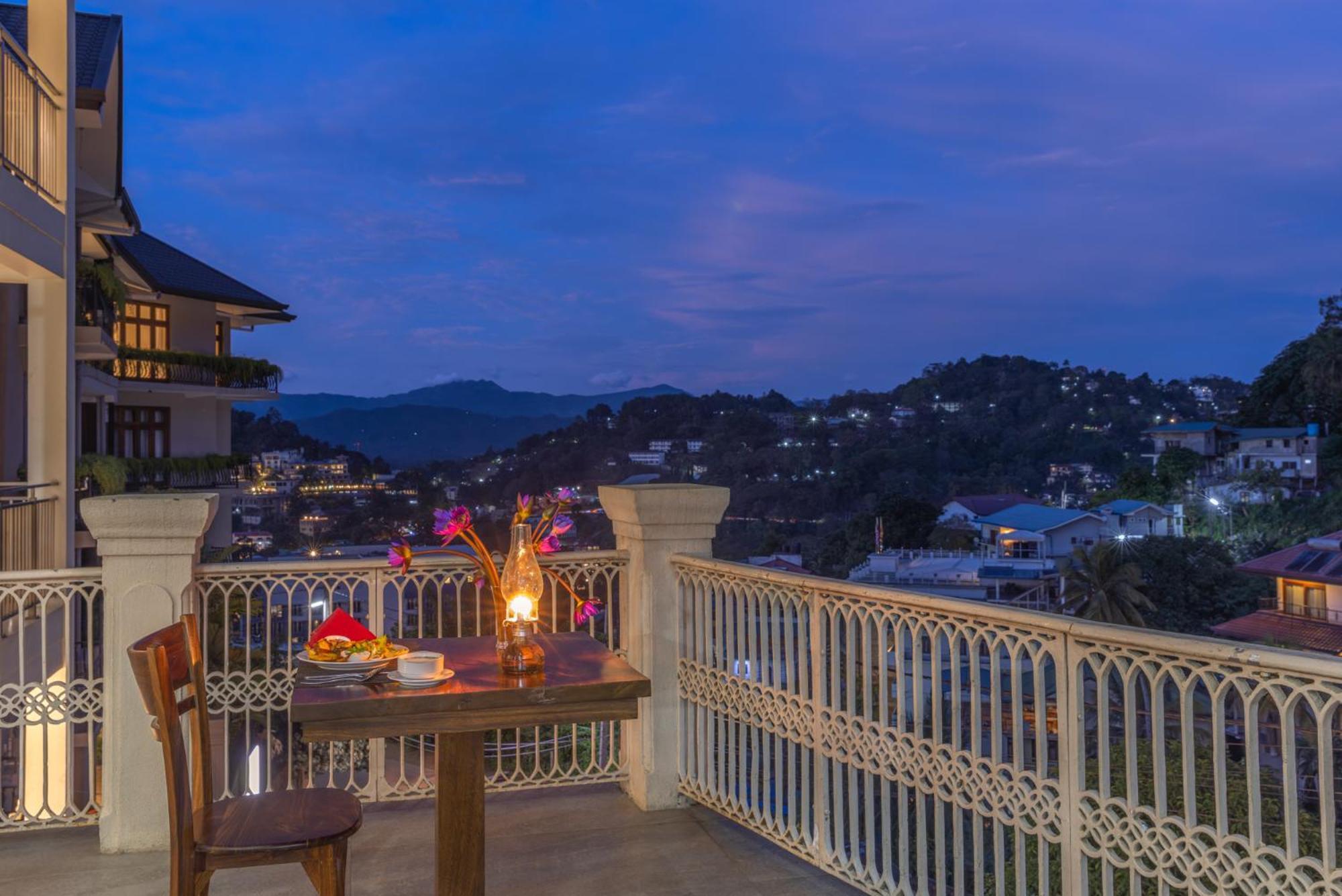 Hotel Cassendra Kandy Dış mekan fotoğraf